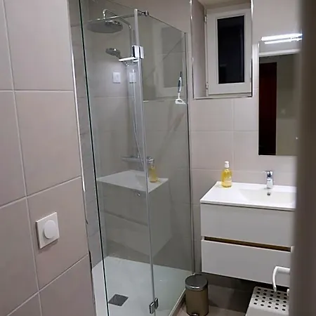 Apt. Moderne 6 Pers, Parking, 150m De La Daire
