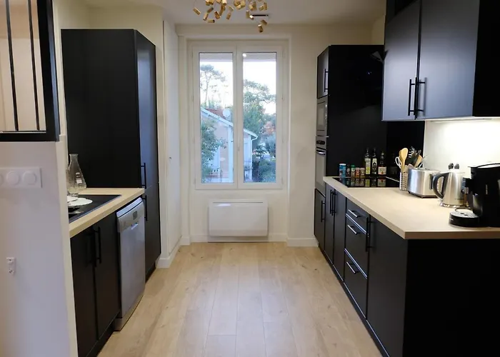 Apt. Moderne 6 Pers, Parking, 150m De La *